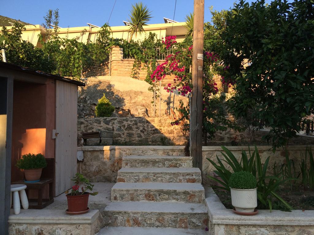Vito'S Parga View Apartments Экстерьер фото